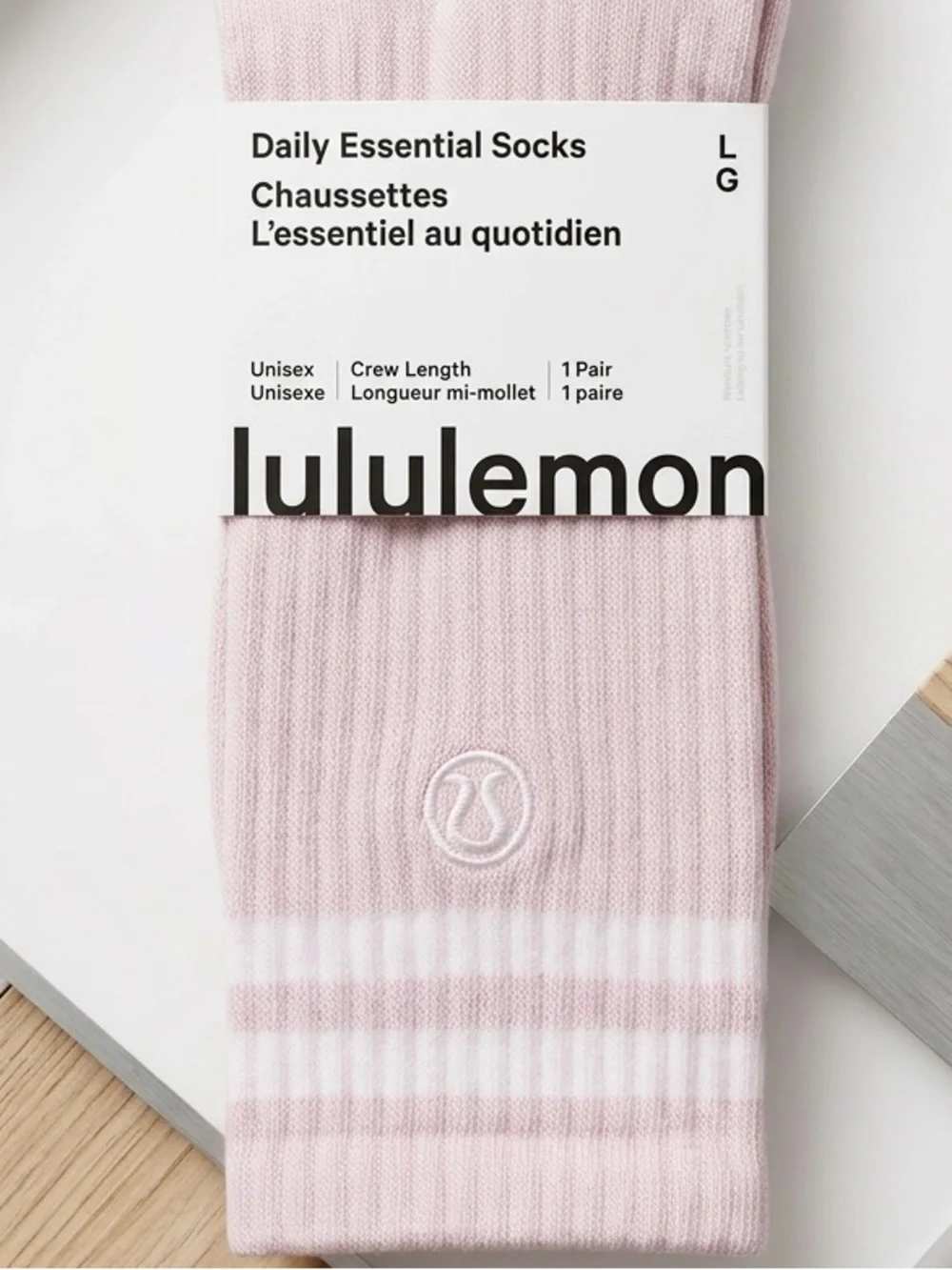NWT LULULEMON LU9CLAS DAILY ESSENTIAL CREW SOCKS LARGE PINK PEARL WHITE NWT